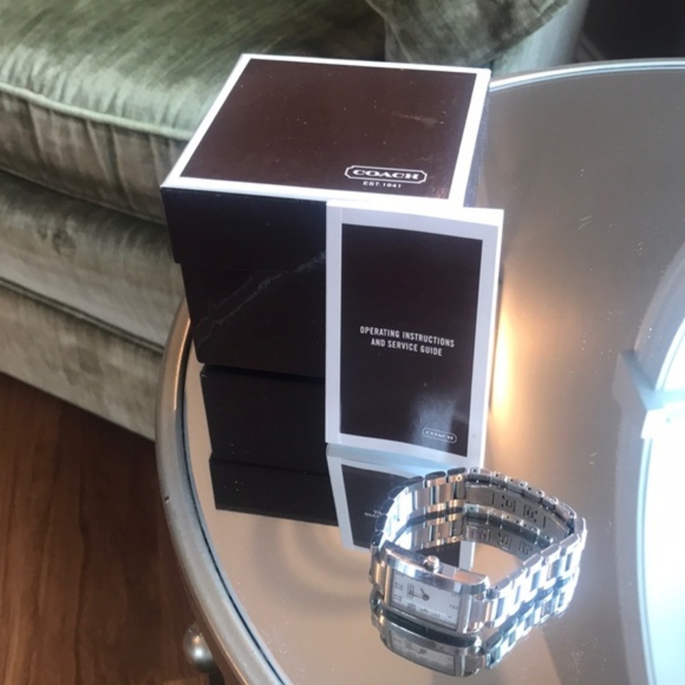 Coach Watch - Picture 5 of 5